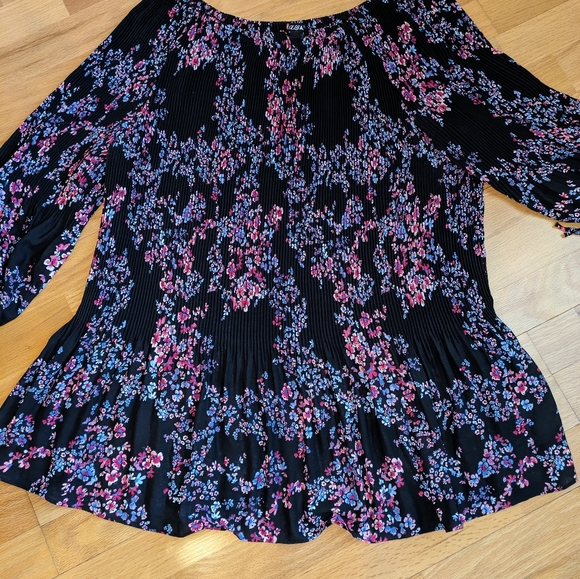 Bundle Roz& AL , Charlotte Russe,St Johns Bay Blouses Size 3X  / 3 blouses - Picture 2 of 8